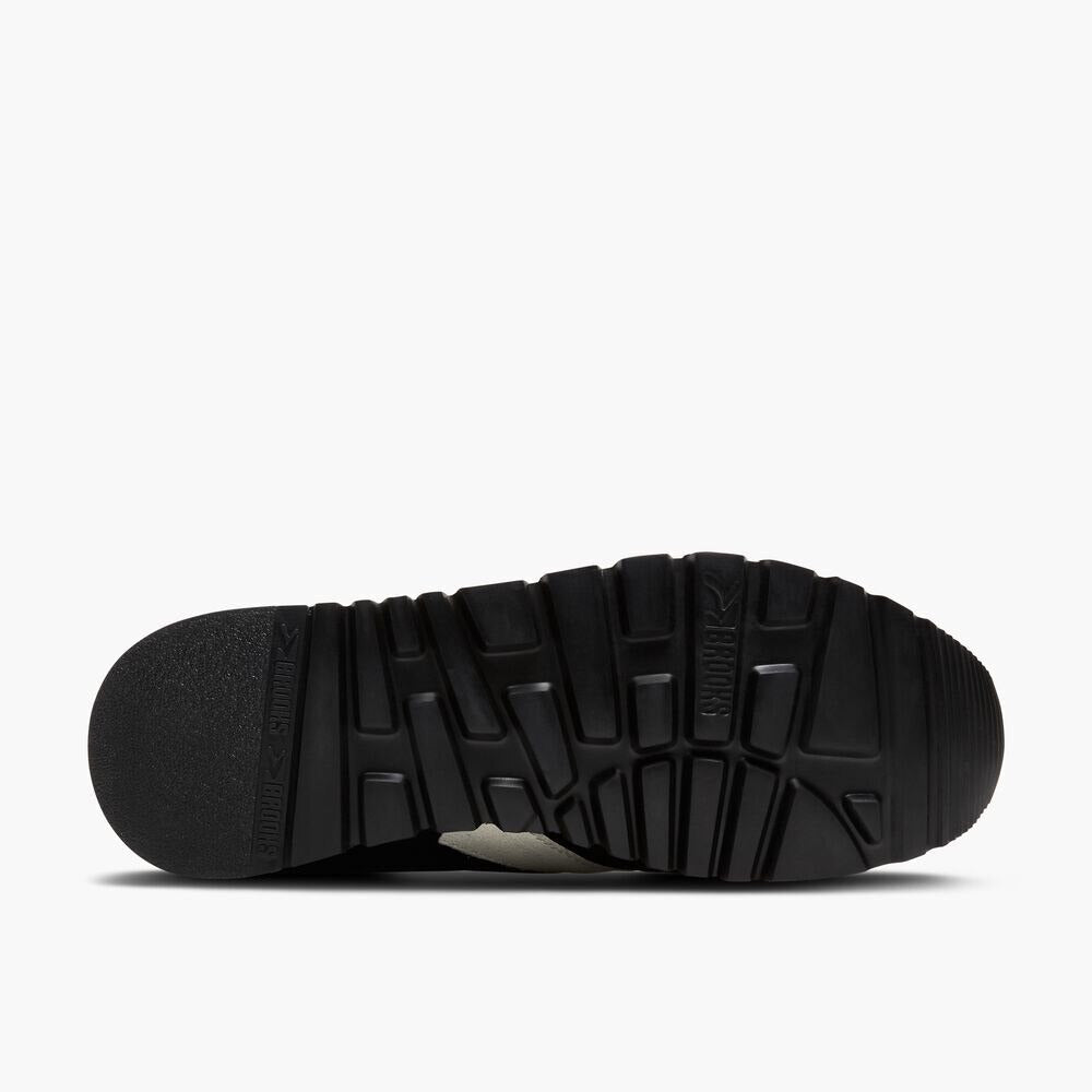 Men's Chariot - Black/White