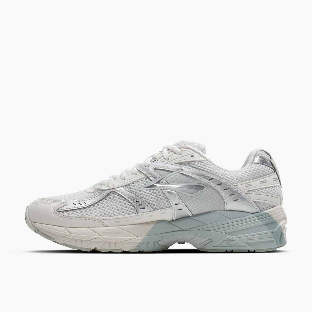 Women's Adrenaline GTS 10 - White/Coconut Milk/Smoke