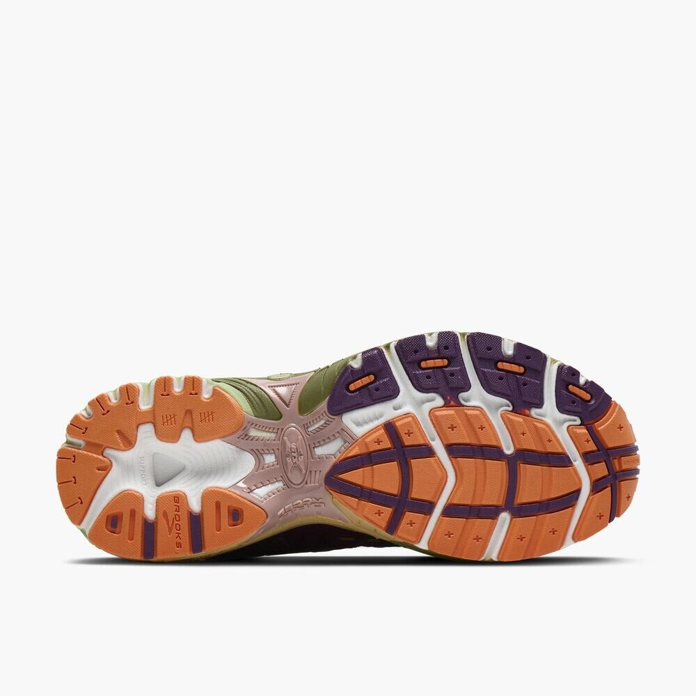 Men's Adrenaline GTS 10 - Pickled Beet/Peat Moss/Sand