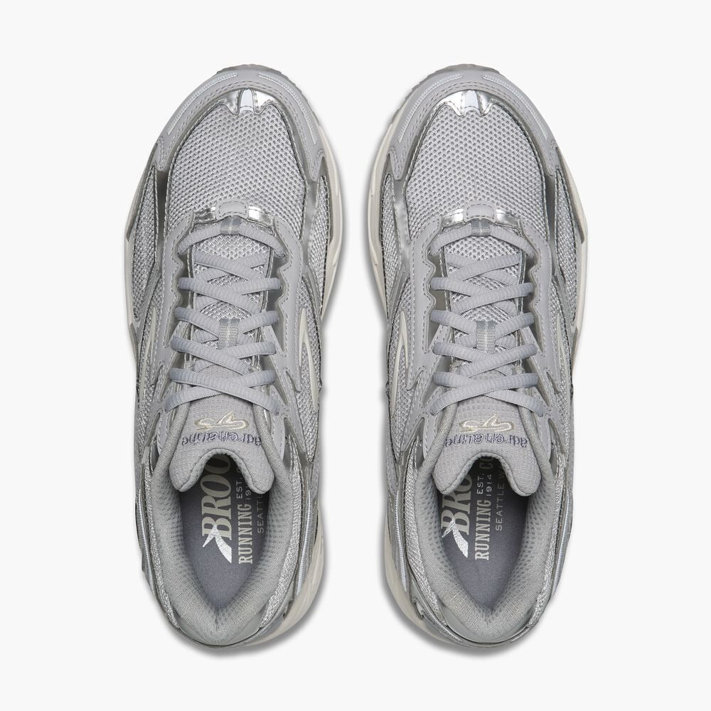 Women's Adrenaline GTS 4 - Micro Chip/Alloy/Coconut Milk
