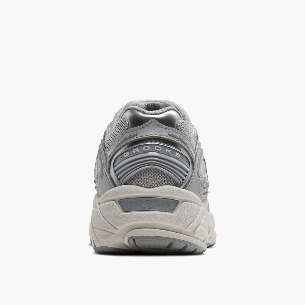 Women's Adrenaline GTS 4 - Micro Chip/Alloy/Coconut Milk